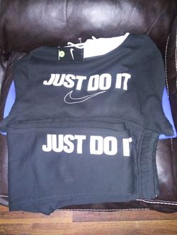 Sizes large and 3x hmu $70 each mens nike sweatsuits