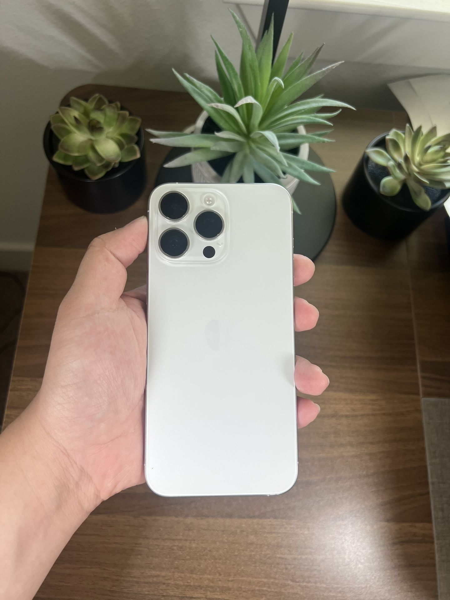 iPhone 15 Pro Max 256Gb White 🤍Unlocked Any Carrier! Verizon AT&T Cricket T-mobile Metro Mexico Tambien 🇲🇽 international