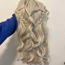 Show Yourself with Wigs in All Colors You Can Dream production reflect