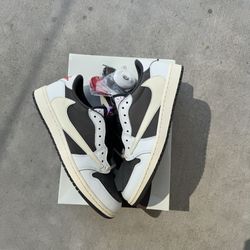 Size 13 Men Travis Score Jordan 1 Low 