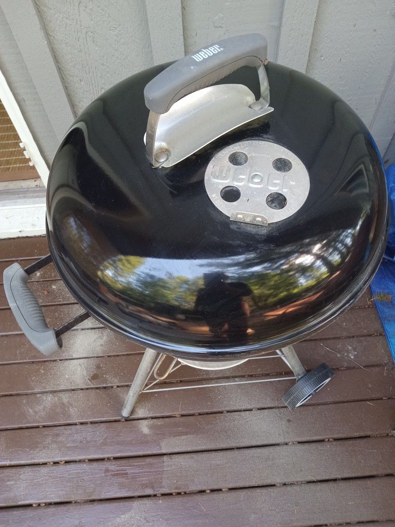 Charcoal WEBER BBQ Grill