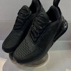 NIKE WOMANS AIR MAX 270 “TRIPLE BLACK”