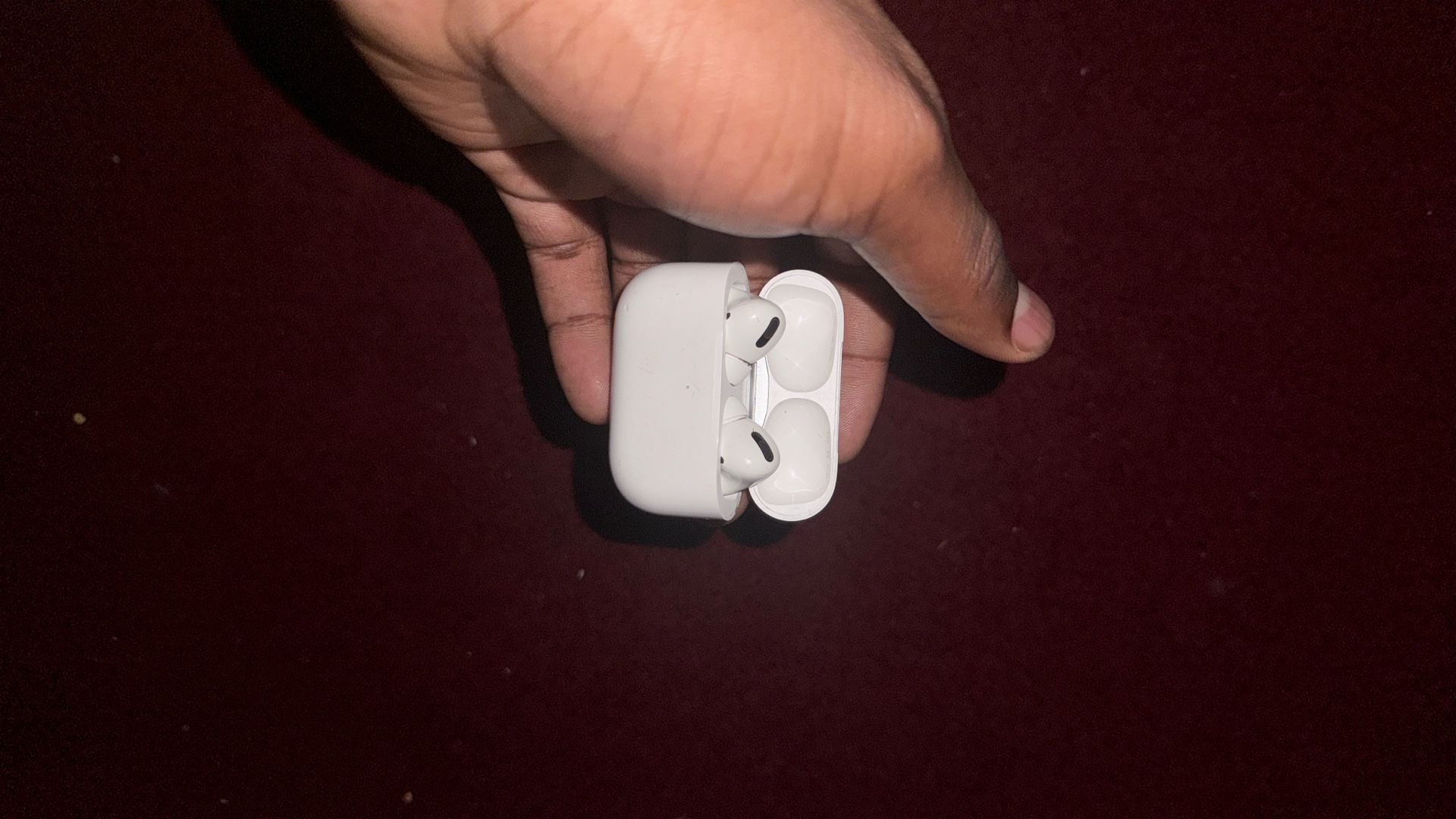 AirPods