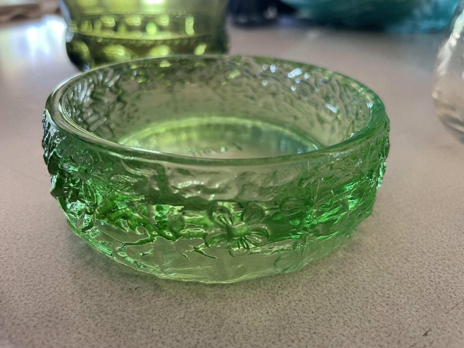 1970’s Vintage Avon beautiful Green Glass Jewelry /Trinket /key /plant Dish Floral Embossed
