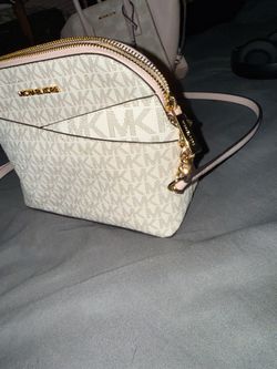 Michael Kors Jet Set Vanilla & Pink Crossbody – Like New – MSRP $358