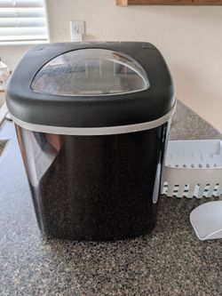 Frigidaire Portable Countertop Ice Maker