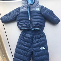 Lnew Baby north face set size 3 to 6 months only 20 farm