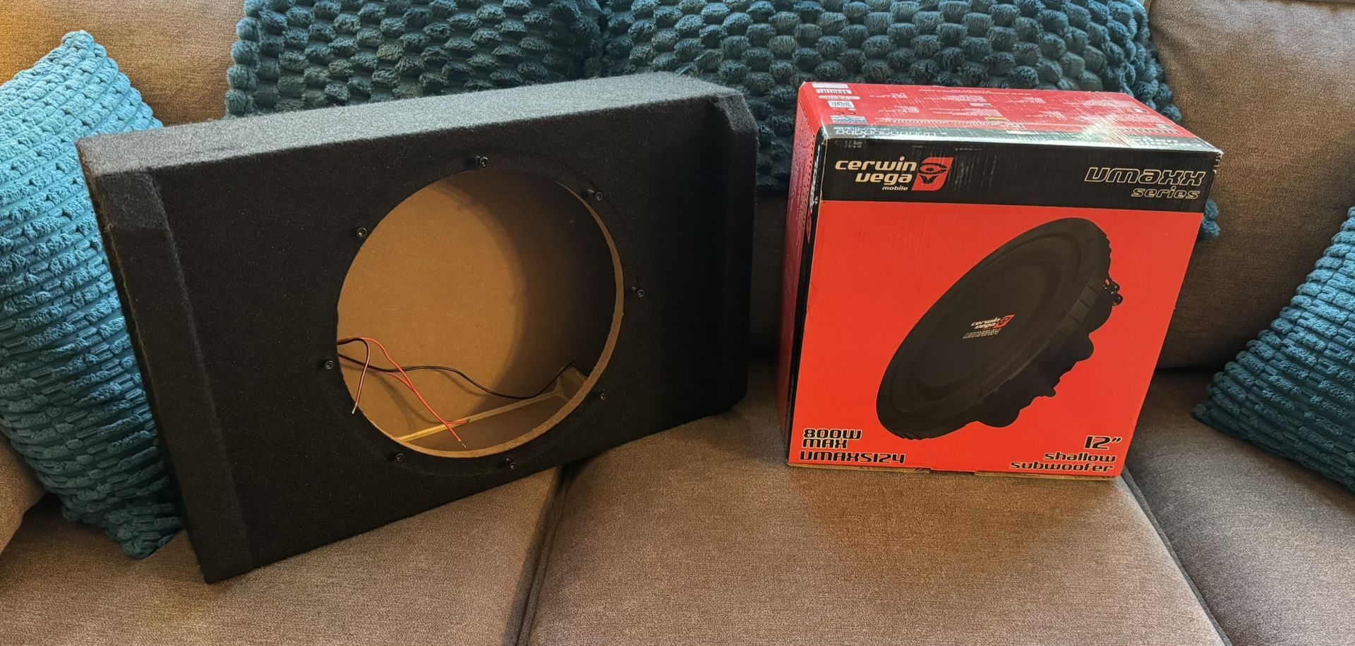 New Cerwin Vega 800 Watt Shallow 12 Inch Subwoofer With Sub Enclosure 