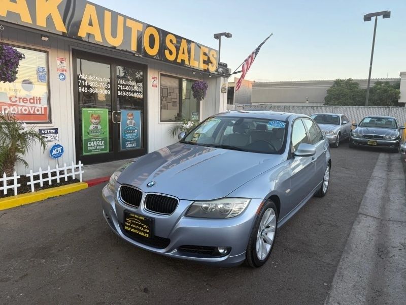 2011 BMW 3 Series 328i Sedan 4DR