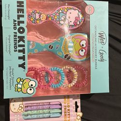 Hello Kitty Detangling Set + 4 Piece Pen
