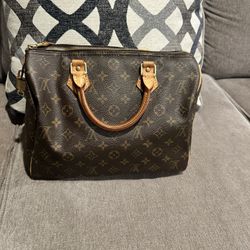 Authentic LOUIS  VUITTON Speedy 30  