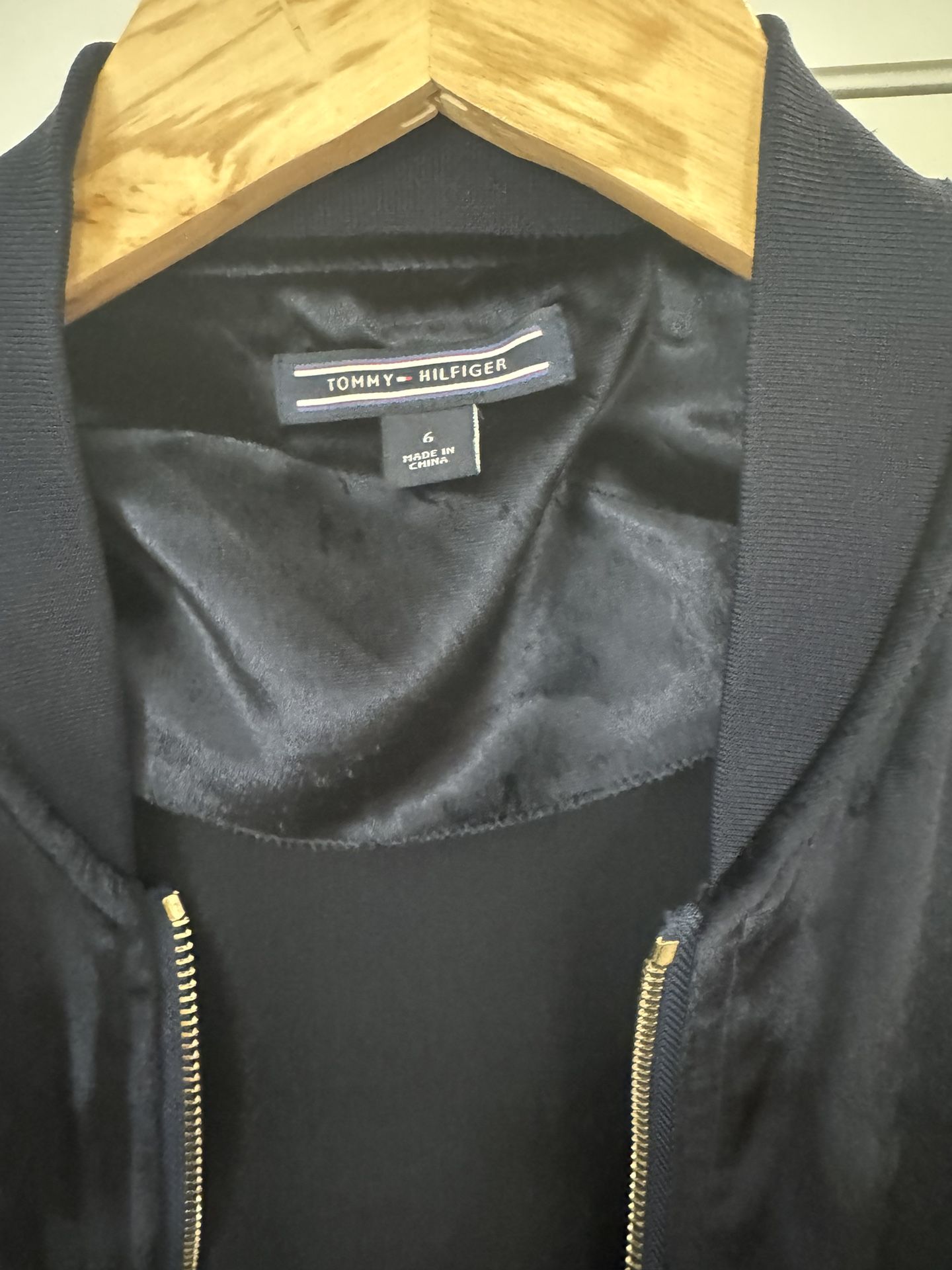 Tommy Hilfiger Size 6