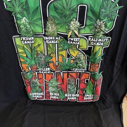 Graphic Tees. High Quality Material 
