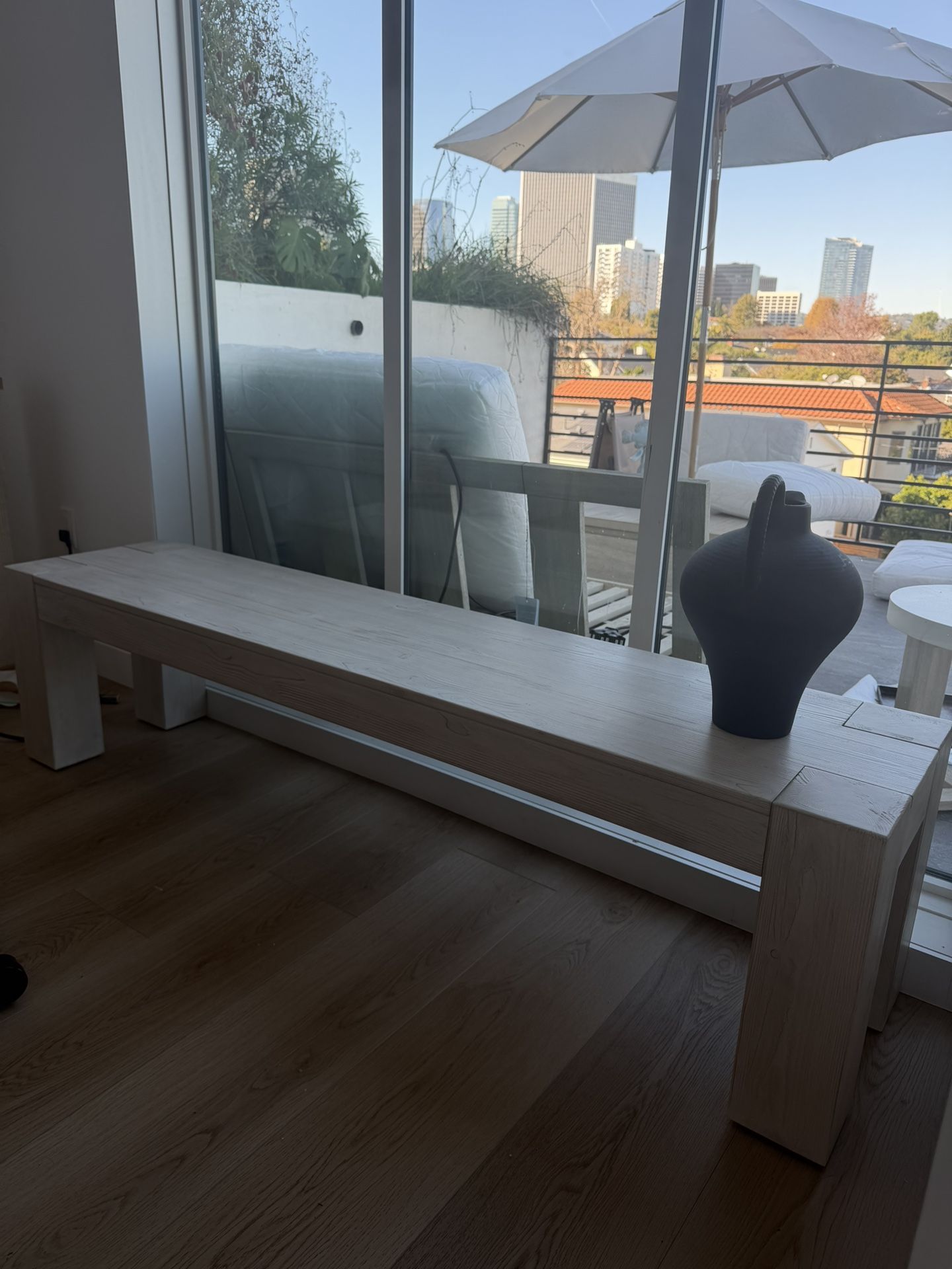 Pottery Barn Laguna Large Dining Bench – Sand Dune – Excellent Condition