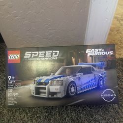 Lego fast and furious nissan skyline GT-R R34 (319 pcs) and Lego 007 ashton martin (298 pcs)