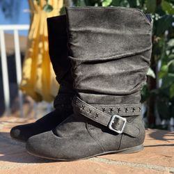 Boots- Toddler/girls- Size-2 -black 