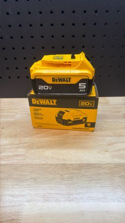 DEWALT 20V Max 5Ah Lithium-Ion Battery