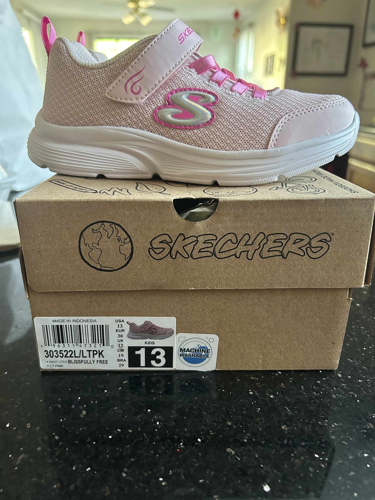 Sketchers Girls Shoes, Pink, Size 13, 