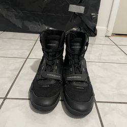 Black Hayabusa Boxing shoes 