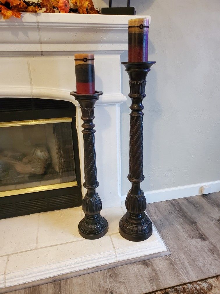 Twisted Tier Pillar Candle Holders with Candles
