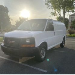2007 GMC Savana 2500