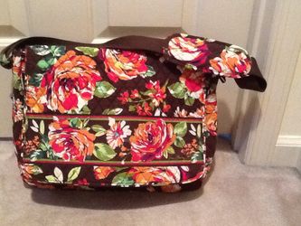 Vera Bradley Messenger/ PC Bag Never been used