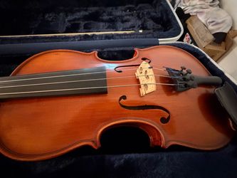 Violin with Bow and Hard Case