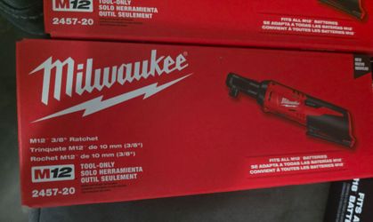 Milwaukee M12 ratchet 3/8" ( tool only)