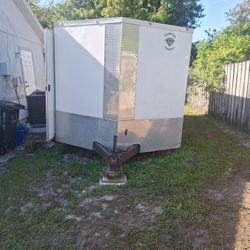 Diamond cargo trailer2018 gw 2800 two axles an every things in it 5000