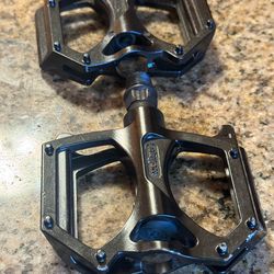 Bike pedals