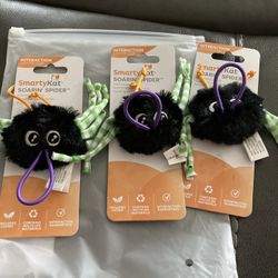 “SmartyKat” Cat Spider Toy 