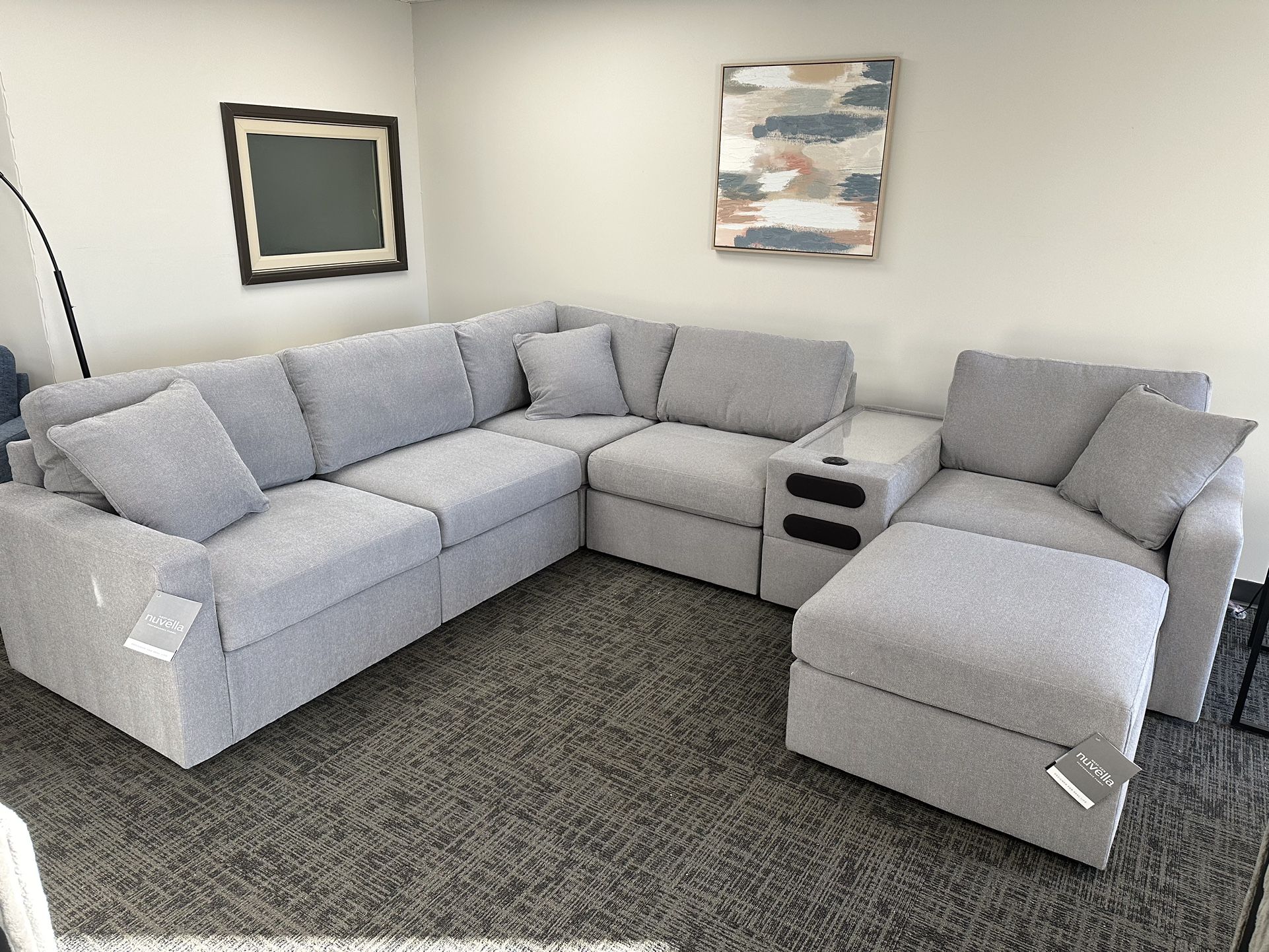New- Gray Modular Sectional