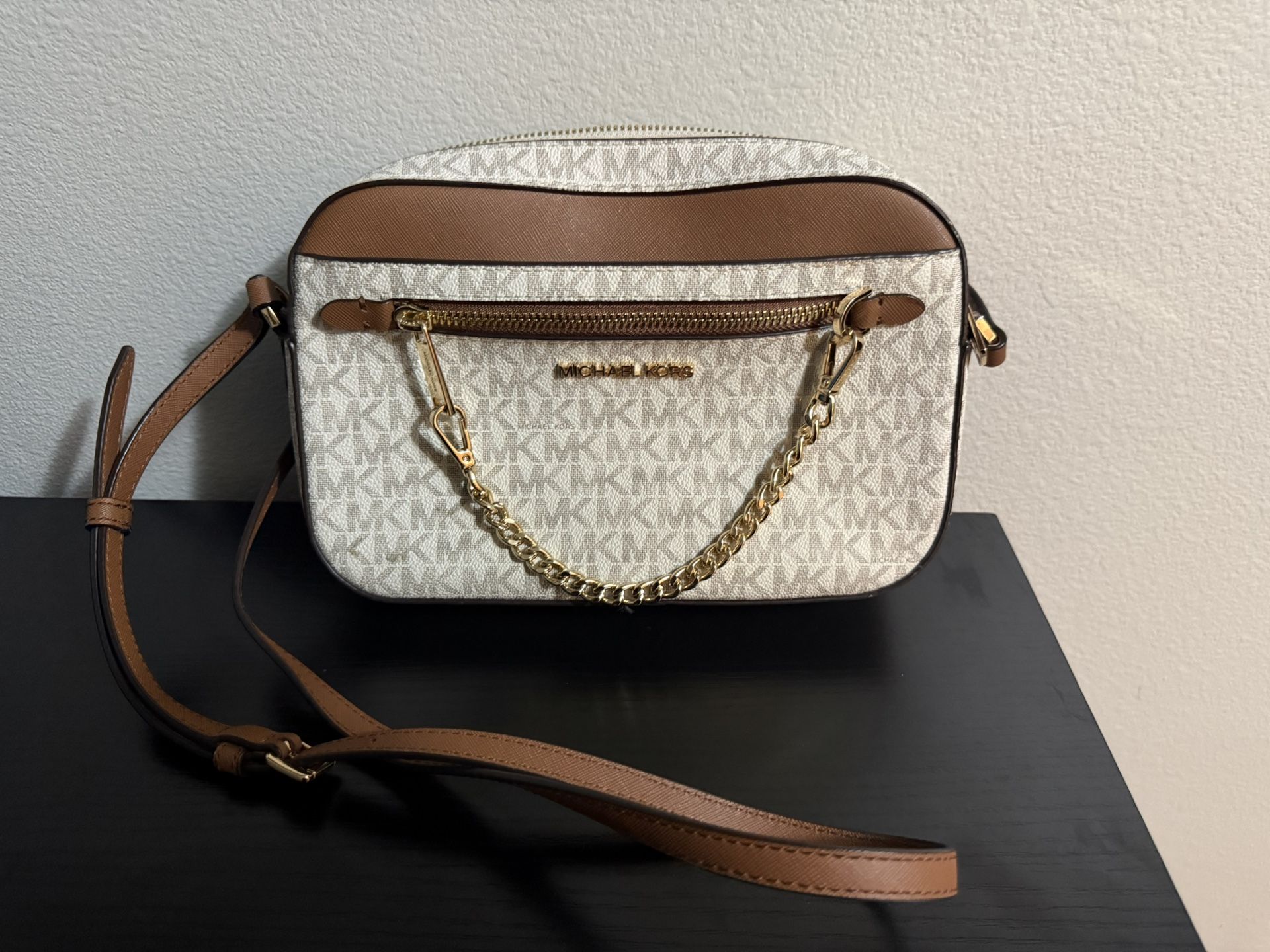 Michael Kors Crossbody Bag