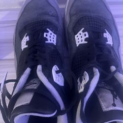 Air Jordan 4