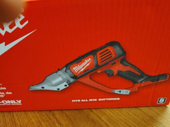 Milwaukee 18ga  metal shear double cut
