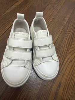 White Toddler Sneakers with Velcro Straps size 8c