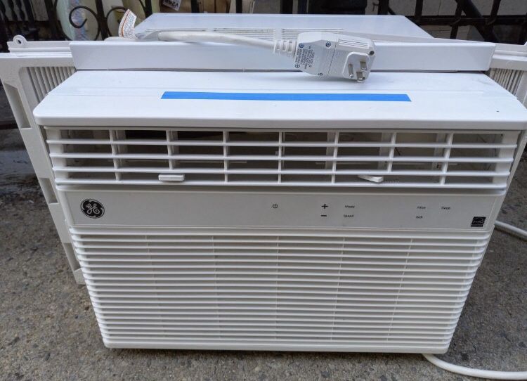 GE WIFI 10,000 BTU AIR CONDITION Unit (With Warranty)