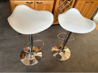 Retrofit Home White Bar Stools (Set of 2) – $75