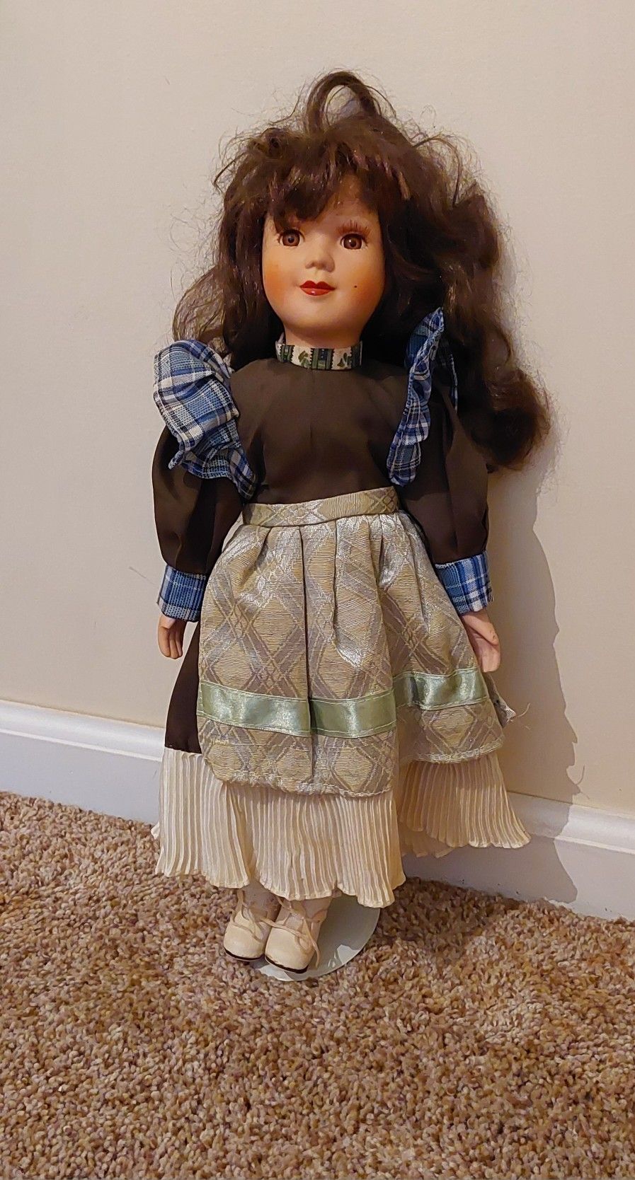 Vintage Collectable Porcelain Doll 