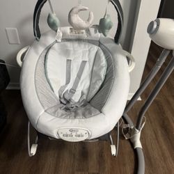 Graco Swing And Bouncer