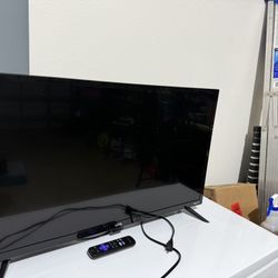 onn. 32” Class HD (720P) LED Roku Smart Television 