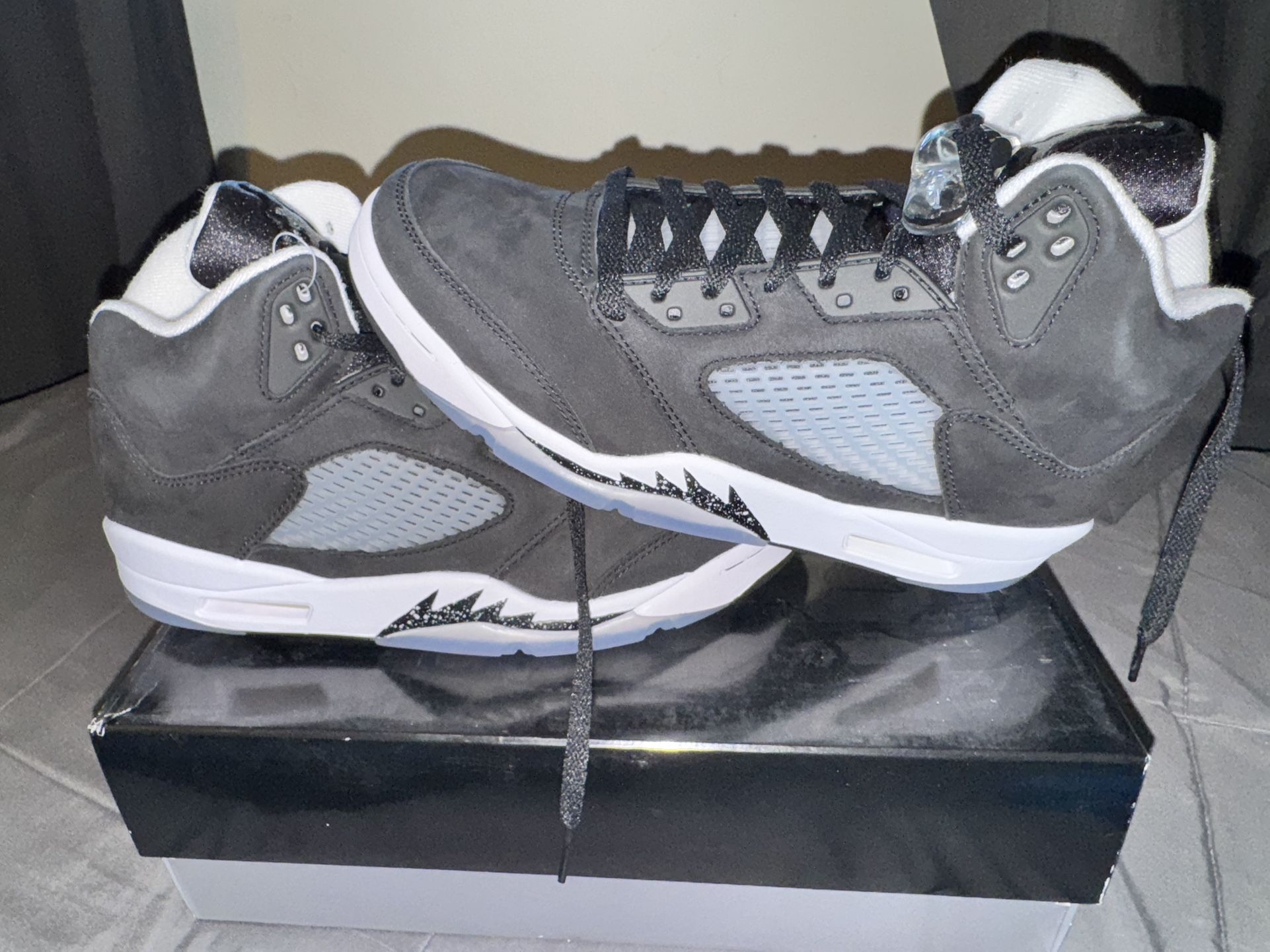 Jordan Retros 5 Oreo 2021