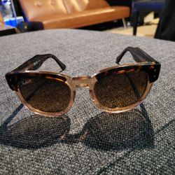 Ray-Ban Mega Hawkeye Polarized Sunglasses – Bold Classic Look