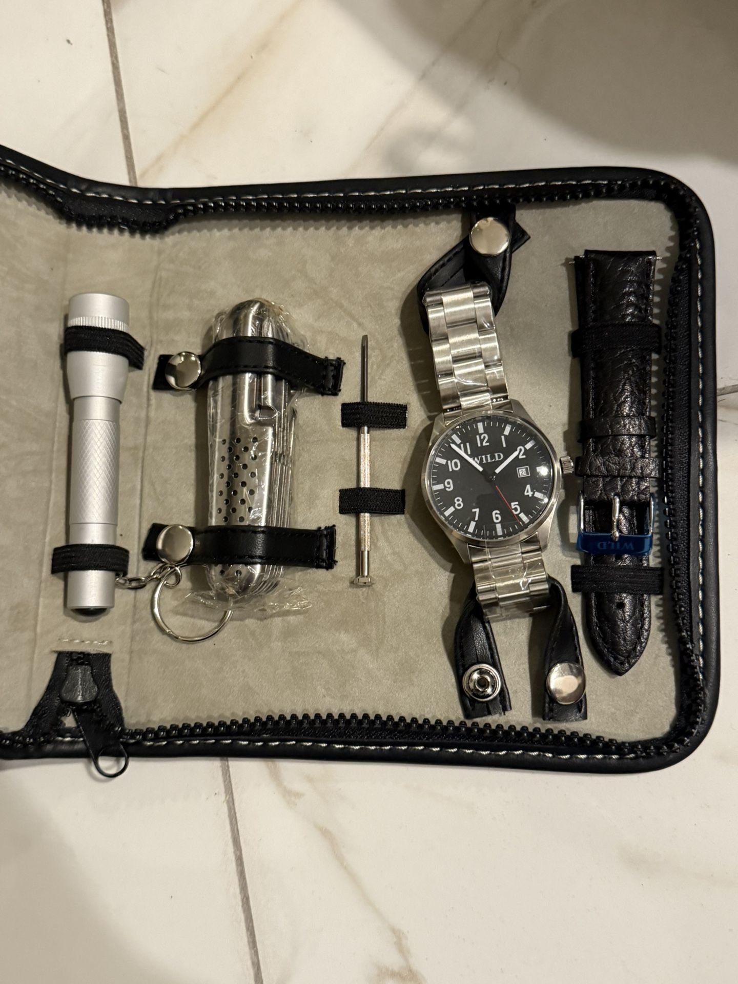 Watch Gift Set With Utility Knife And Flashlight With Case