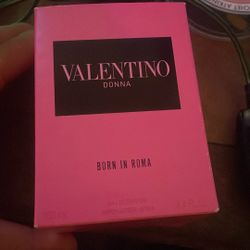 Valentino Perfume 