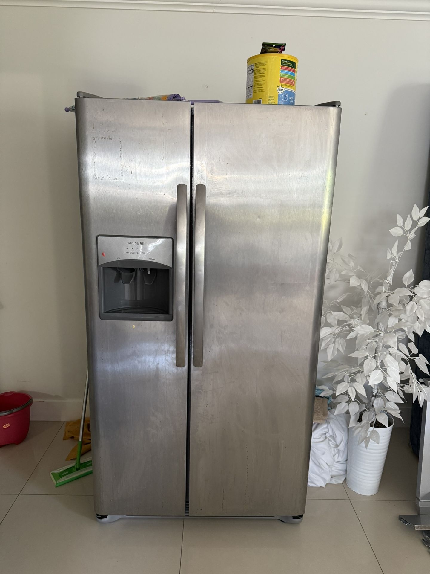 Refrigerator