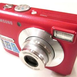SAMSUNG BL103 10.2MP Red Digital Camera PARTS ONLY NOT WORKING NO ACCESSORIES INCLUDED Excellent Cosmetic Condition. Red Samsung BL103 digital camera.