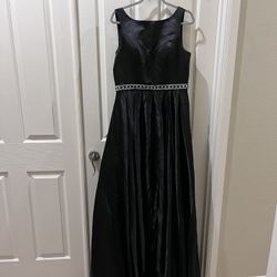 Party Dress New Size 12 