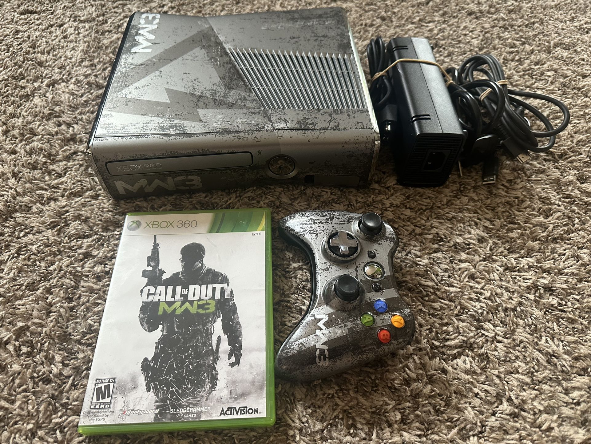 Xbox 360 S Slim Call Of Duty Modern Warfare 3 MW3