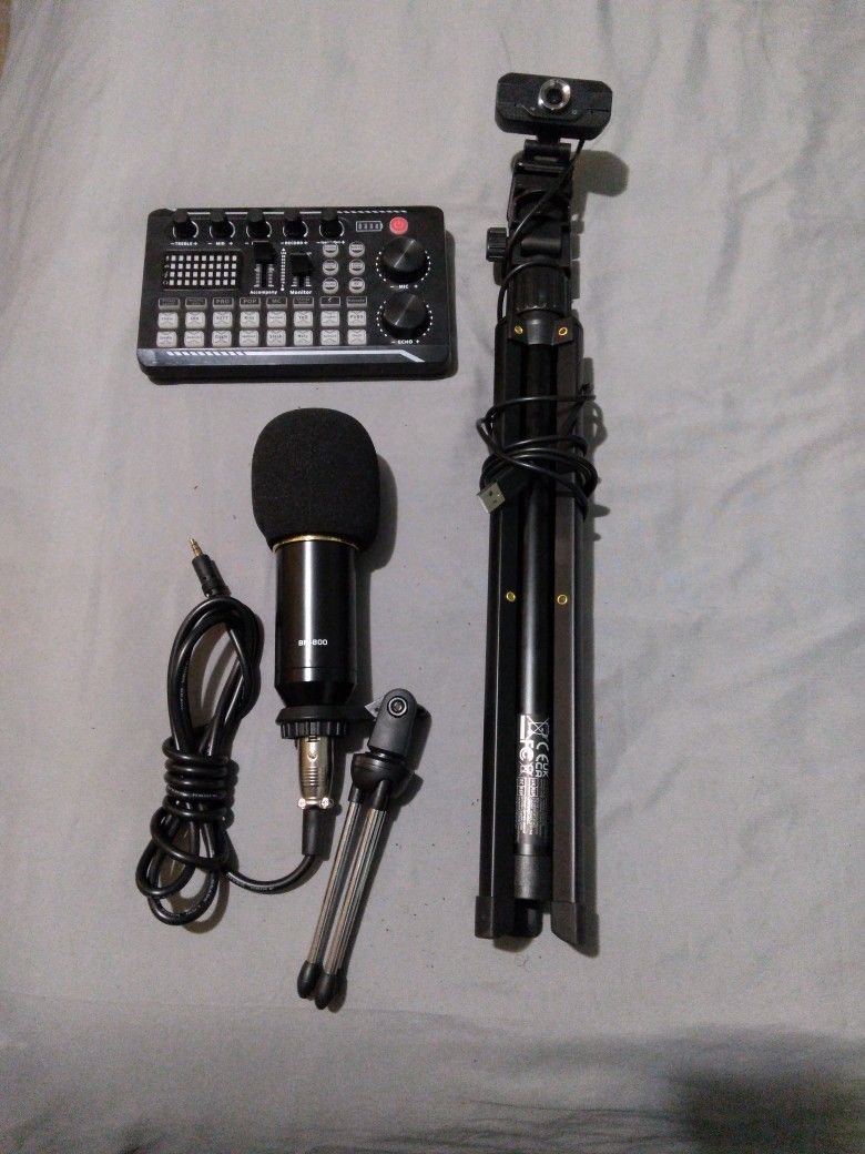 Podcast Creative Studio Setup